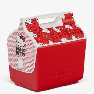 Hello Kitty Igloo Insulated Playmate Cooler 7 Qt Red Apples NWT
